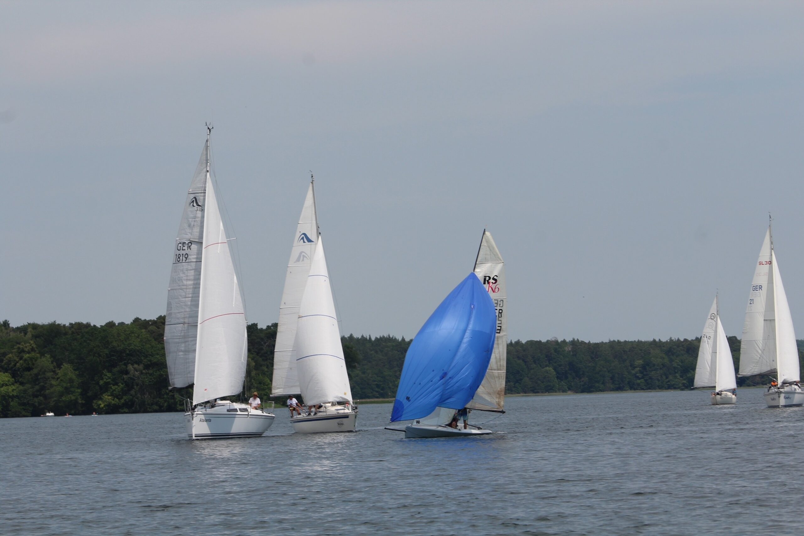 1. Lauf Seekreuzer-Regatta 2026: Premiere mit Verfolgungsstart auf wechselhaftem Kurs